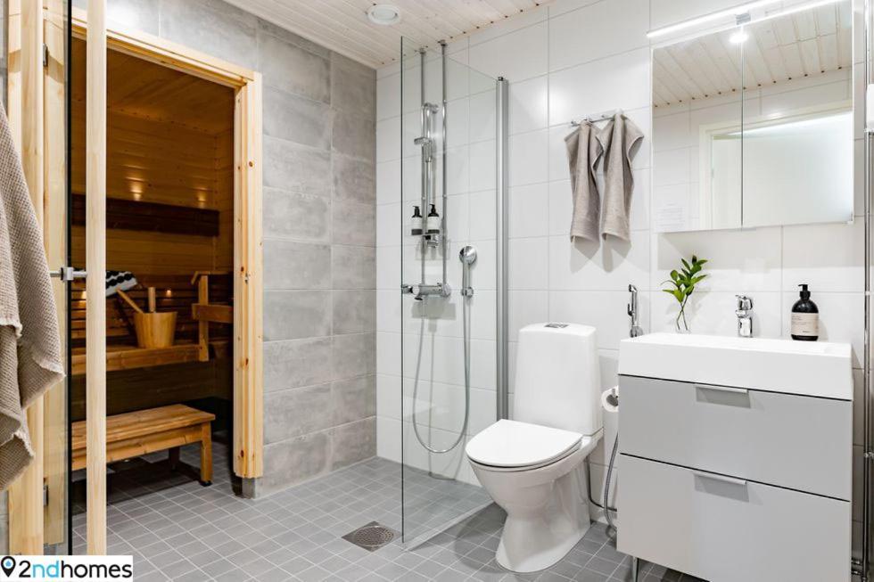 "Kanava" - New 1Br Apartment With Sauna, Balcony & Views, Hosted By 2Ndhomes Tammerfors Eksteriør bilde
